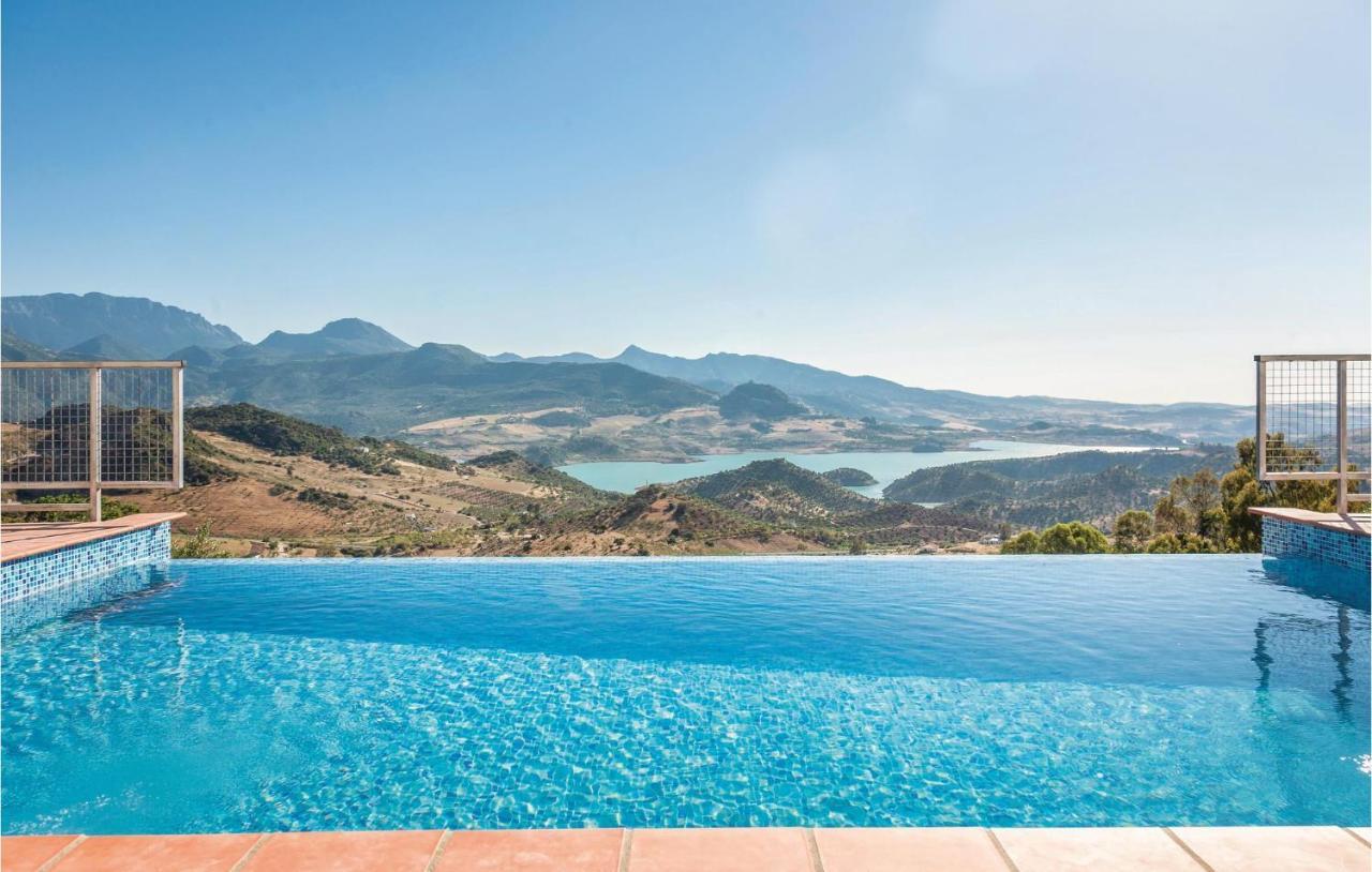 Awesome Home In Cadiz With Swimming Pool El Gastor Exteriör bild