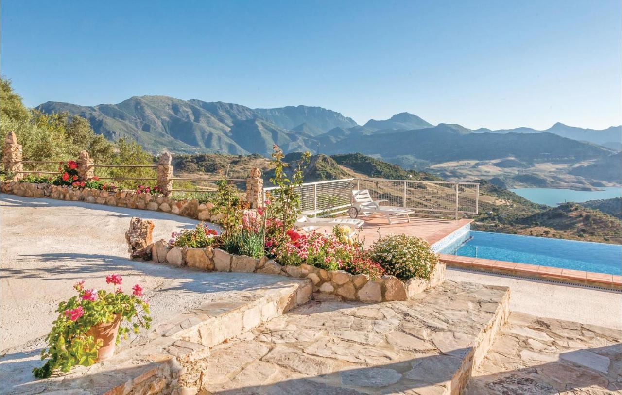 Awesome Home In Cadiz With Swimming Pool El Gastor Exteriör bild